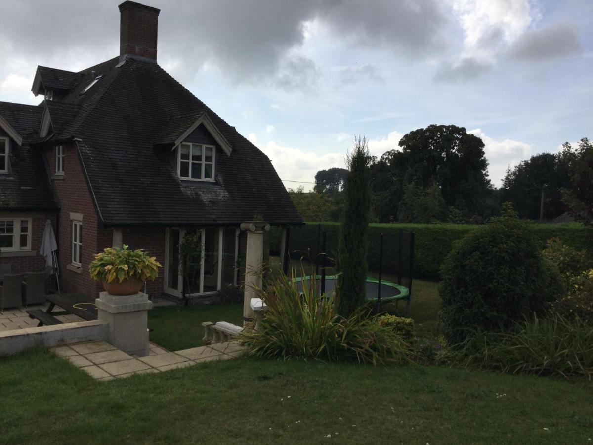 Ashley House Bed & Breakfast *